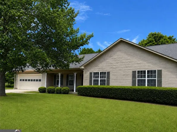 488 Hammond Rd, Statham, GA 30666