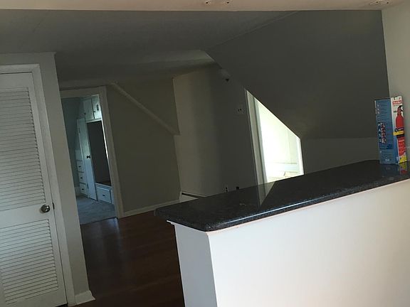 5th image of 328 4th Ave #2