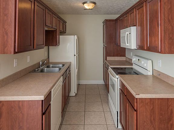 3rd image of 7802 Alfred Schlatter Dr APT 8