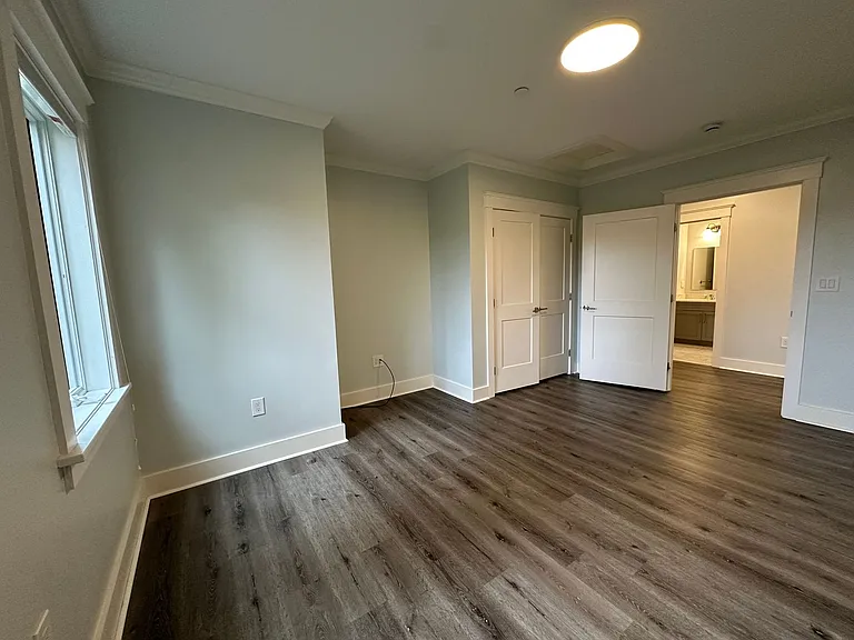 13-18 Hennery Way — Photo 36