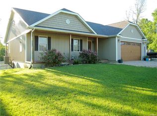 21 Highway Bb, Steelville, MO 65565