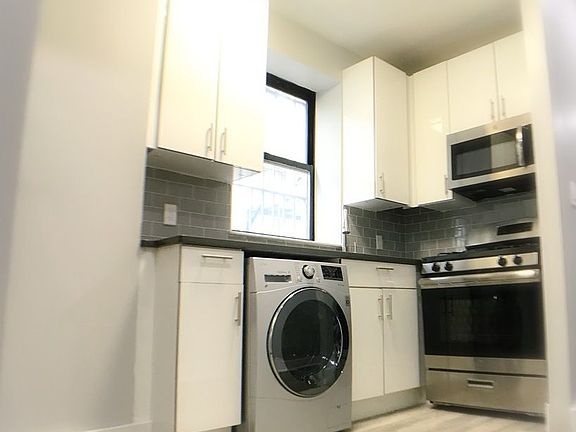 5th image of 211 W 147th St APT 1B