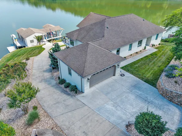 2245 Thomason Ln, Goodview, VA 24095