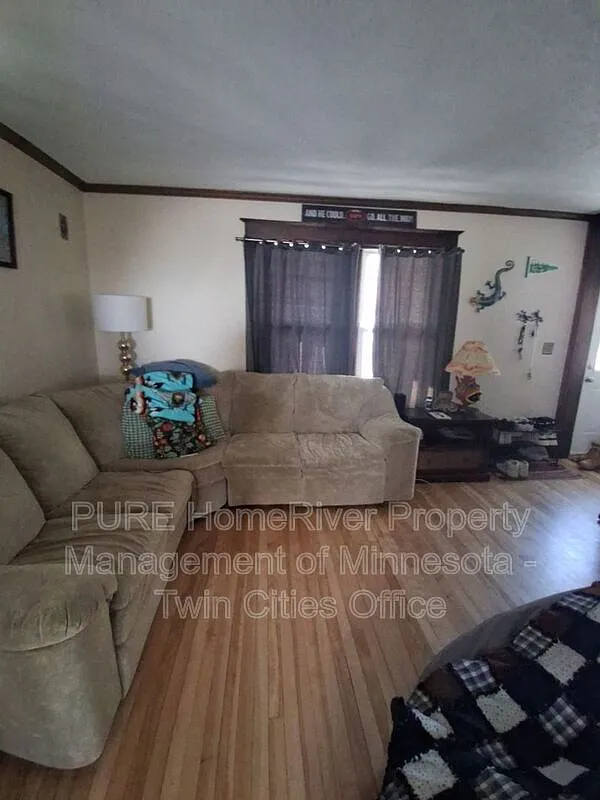 3 bed, 2.0 bath, 1154 sqft, $2,149 — Photo 4