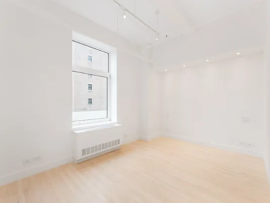 Rented by Sotheby's International Realty | media 33