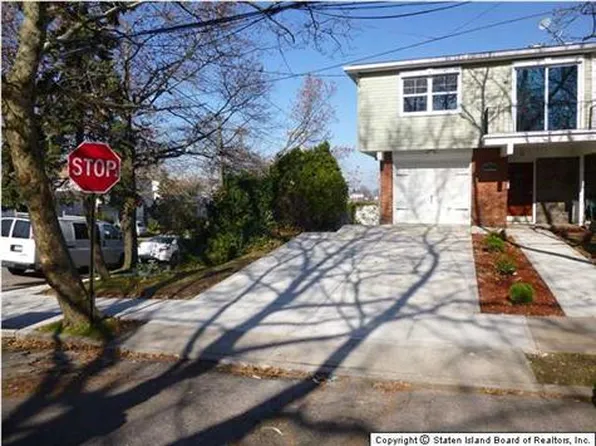 35 Monroe Pl, Staten Island, NY 10314