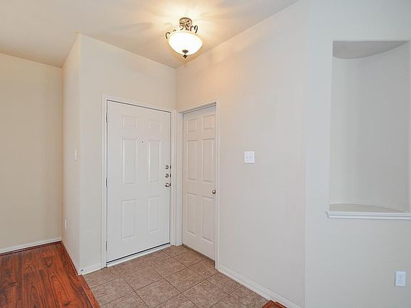 2nd image of 8319 Dusty Canyon Ln