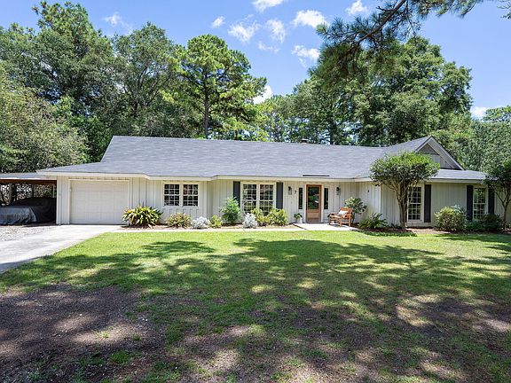 2nd image of 7 Audubon Road