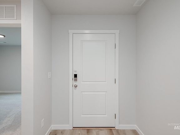 2nd image of 7338 S Menzingers Ave