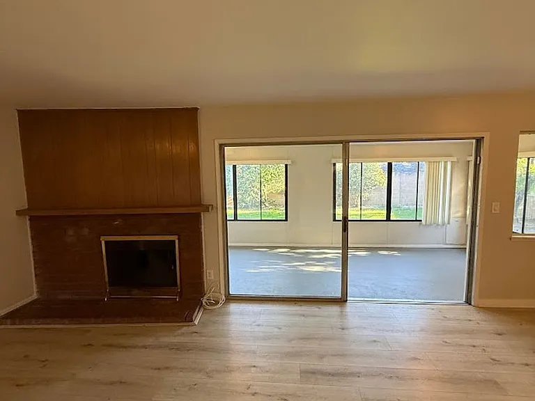 15148 Oro Grande St — Photo 13