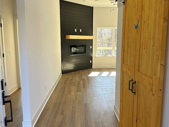 2nd image of 4 Drummore Ln