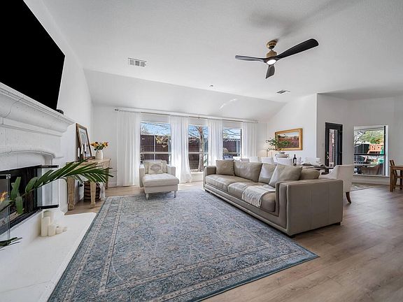 2nd image of 8101 Lido Ct