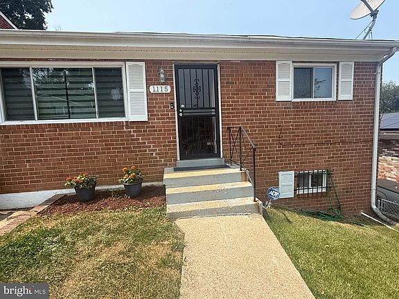 2nd image of 1115 Elfin Ave