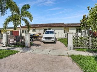 28500 SW 142nd Ave, Homestead, FL 33033