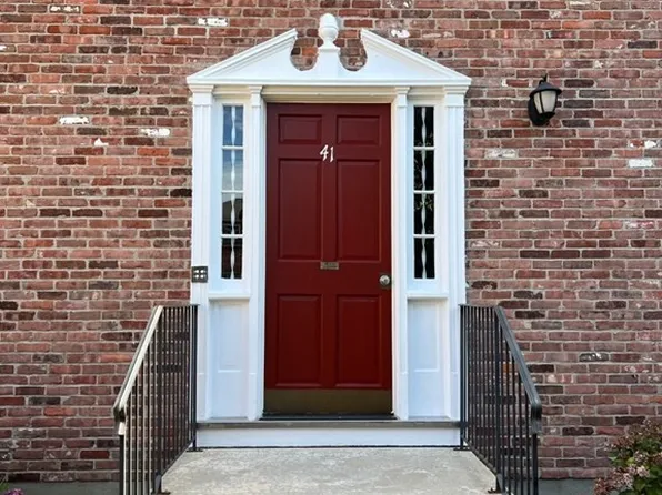 41 Beulah St, Framingham, MA