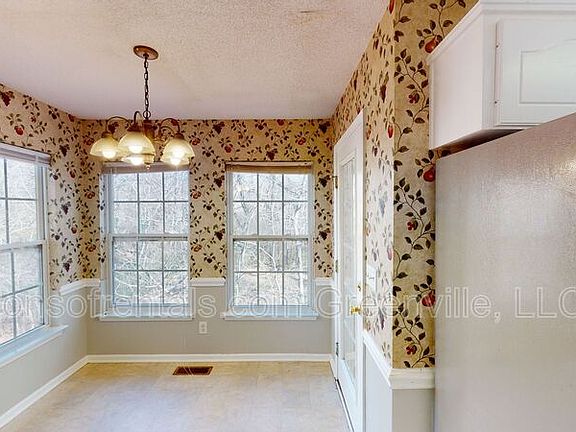 4th image of 743 Cotton Branch Dr