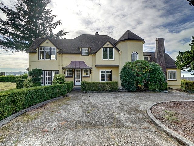 1st image of 4612 Foster Pl NE