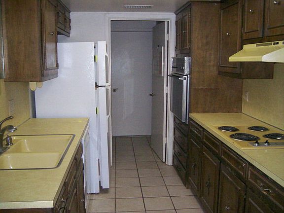 5th image of 1515 Lyndale Dr