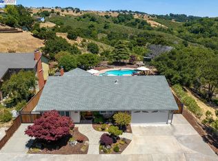 3537 Skyline Dr, Hayward, CA 94542
