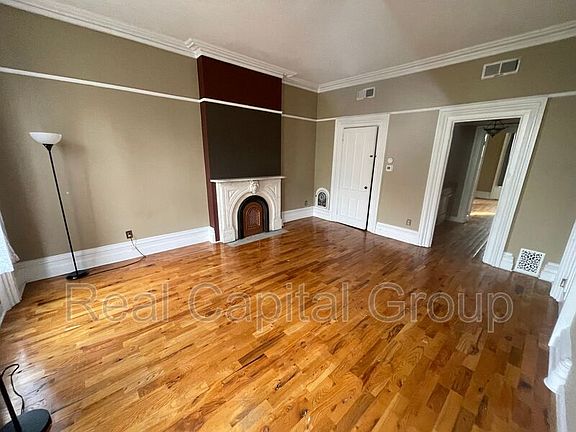 4th image of 17 Ash Grove Pl #3