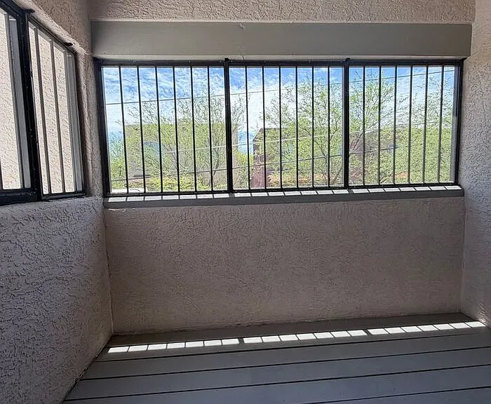 2825 N Adelaide Pl — Photo 21