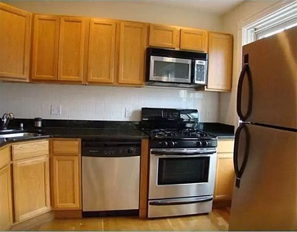 2nd image of 193 Belmont St