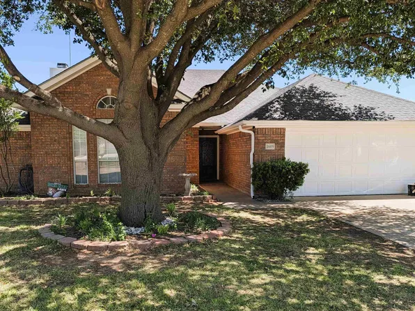 1609 Johnson Rd, Iowa Park, TX 76367