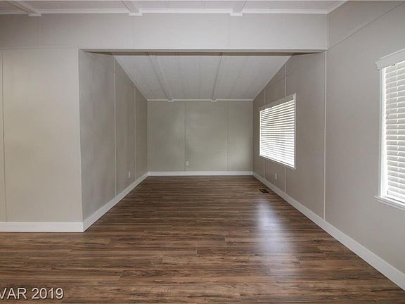 5th image of 3815 Pecan Ln