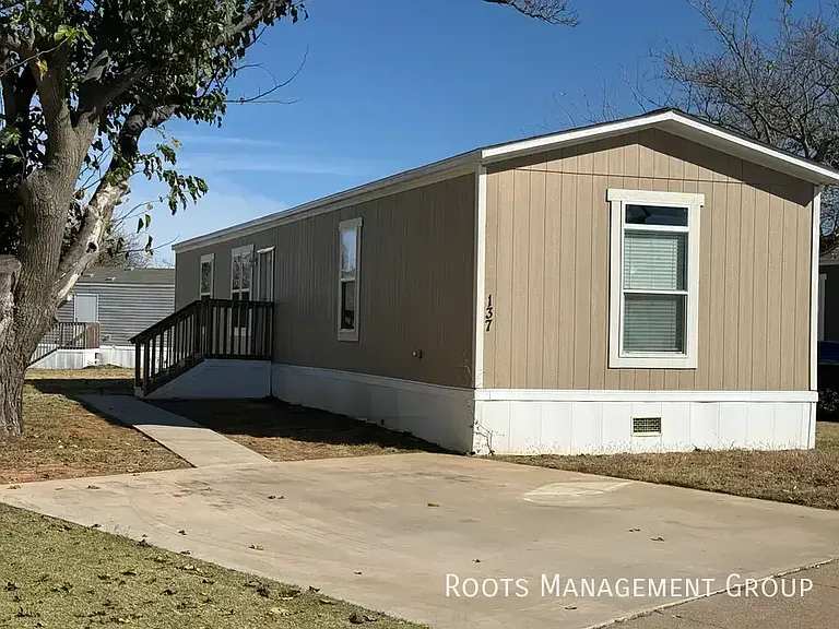 137 Eldridge Ln #137 — Photo 1