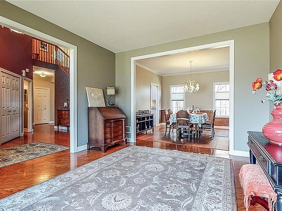5th image of 4257 Oakmont Dr