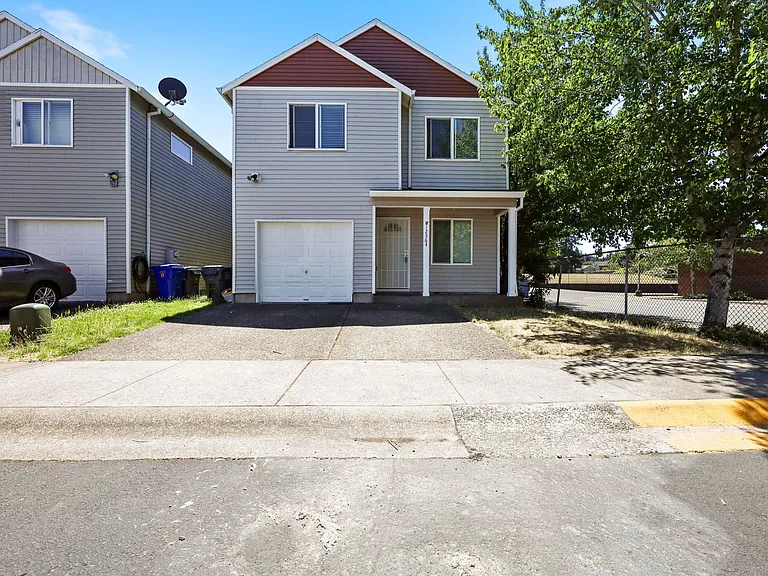 12564 SE Ramona St — Photo 1