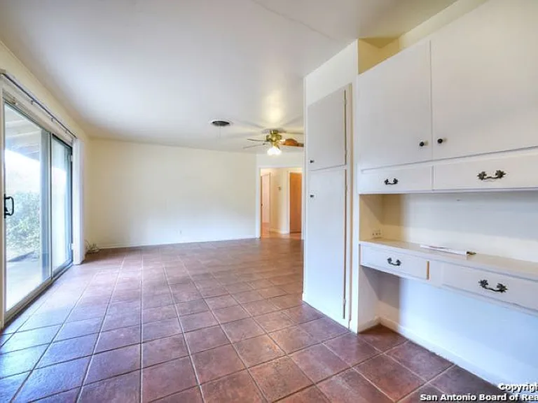 3223 Oakleaf Dr — Photo 15