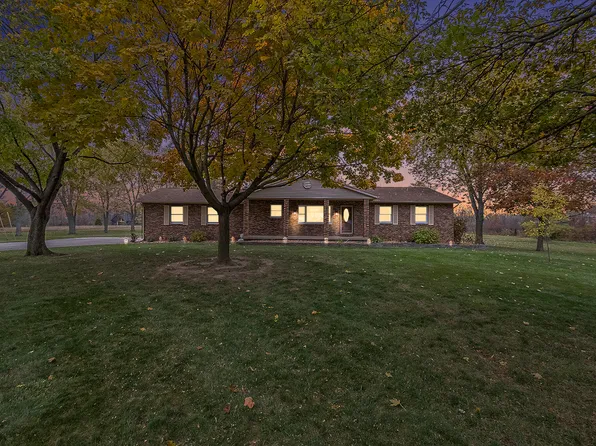 5091 S Belsay Rd, Grand Blanc, MI 48439