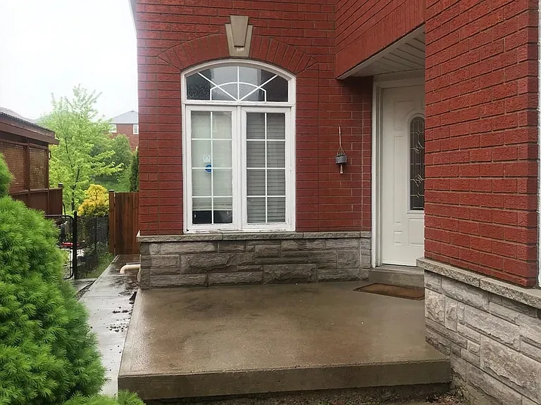 7166 Black Walnut Trl — Photo 8