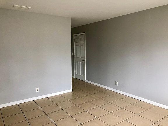 2nd image of 4026 Arborcrest Dr