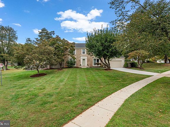 4th image of 17235 Sandy Knoll Dr