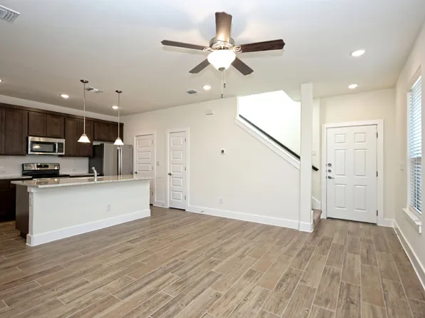 411 Parkline Dr, Georgetown, TX 78626