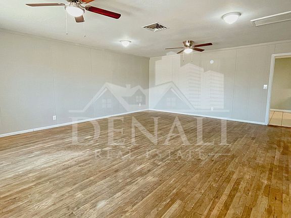 5th image of 13651 N 33rd Ave