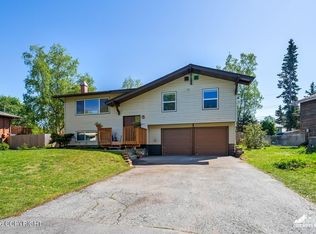 2810 Gillam Cir, Anchorage, AK 99517
