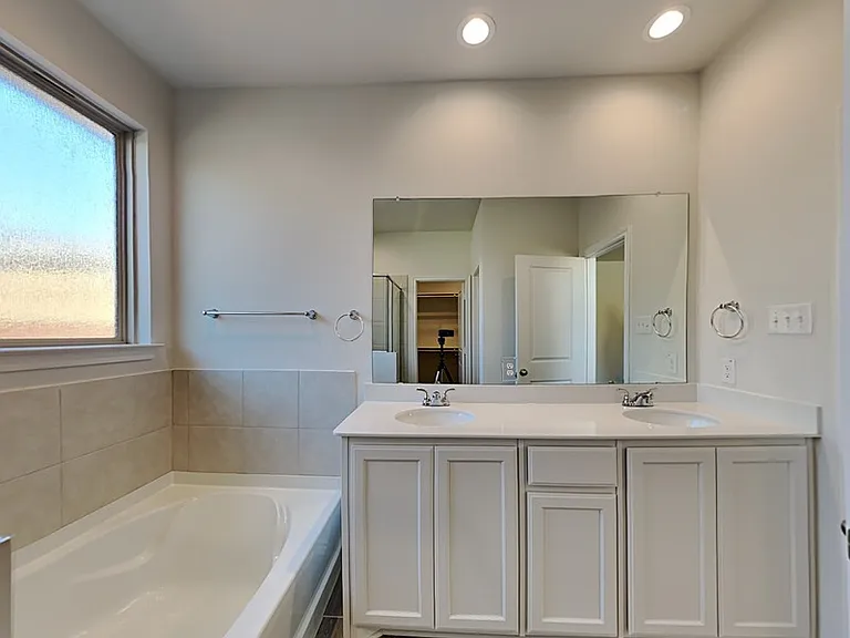 1650 Briar Hunt Dr — Photo 9