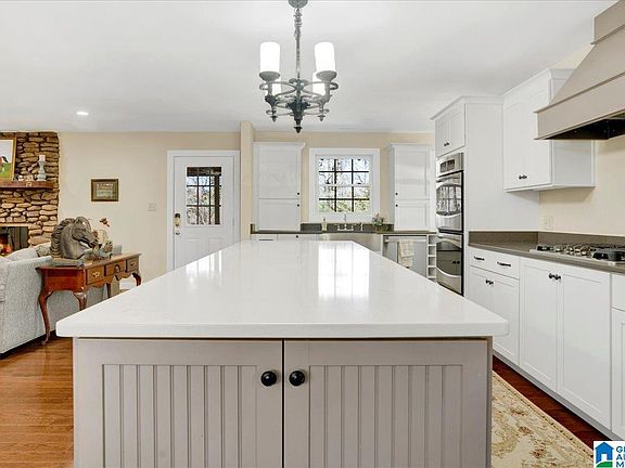 2nd image of 1069 Liberty Rd