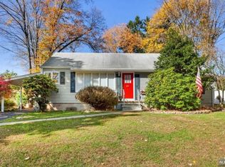 49 Rutgers Dr, Oakland, NJ 07436