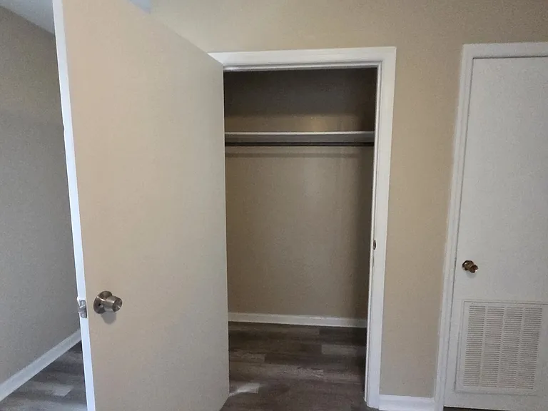 3318 Winn Dr #B — Photo 8