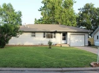 1008 Sycamore Pl, McPherson, KS 67460