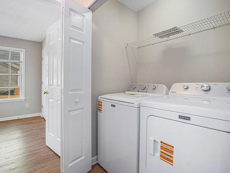 2894 Regent Walk Dr — Photo 18