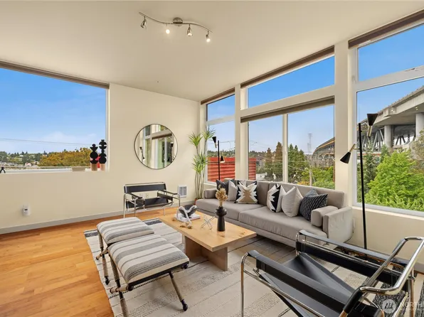 2960 Eastlake Avenue E #403, Seattle, WA 98102