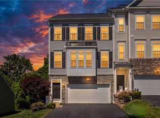 2153 Shawnee Dr, Washington, PA 15301