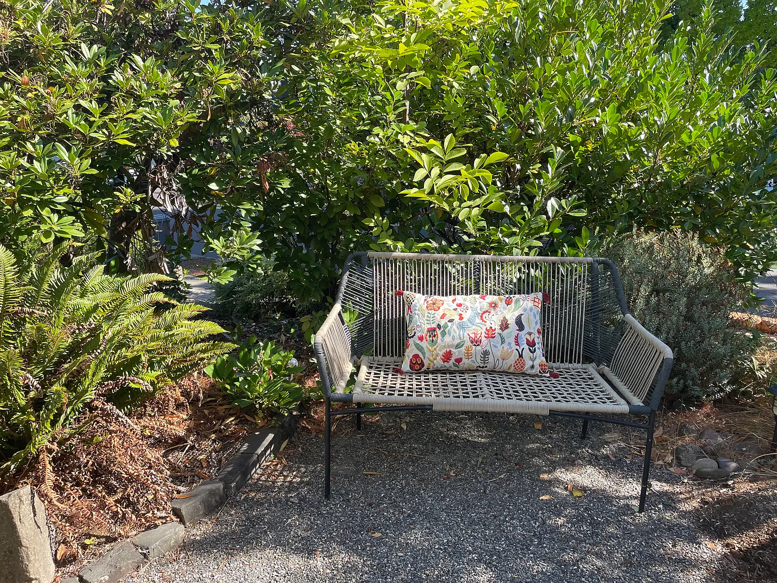 3 bed, 1227 sqft, $3,300 — Photo 4
