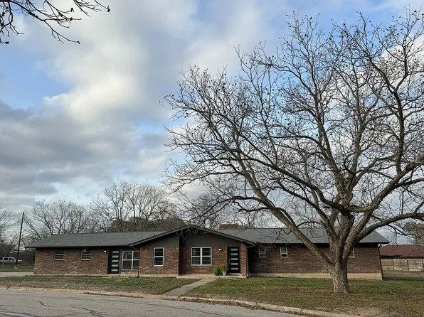 200 Corder Ln, Burnet, TX 78611