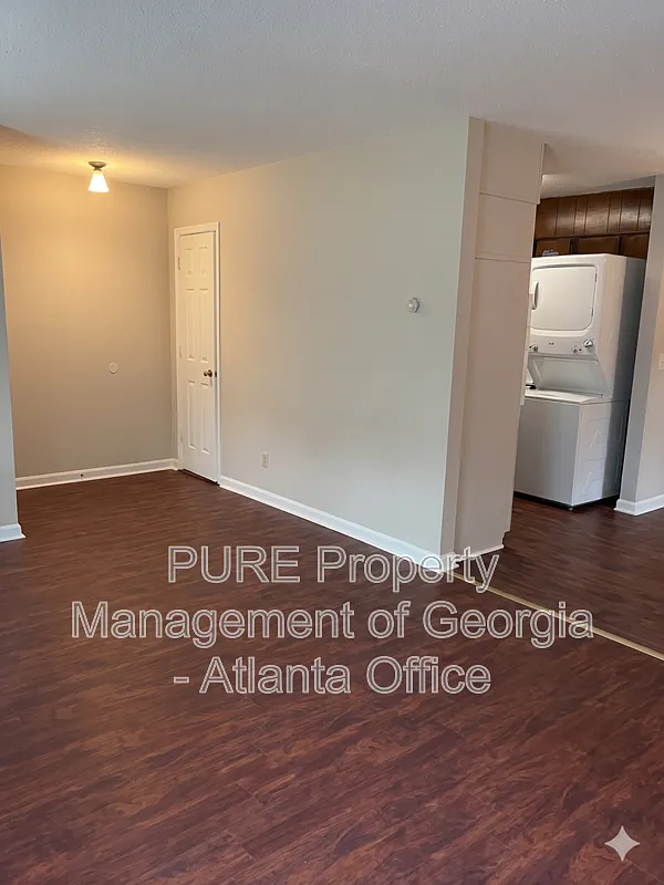 2 bed, 1.0 bath, 928 sqft, $1,155 — Photo 4